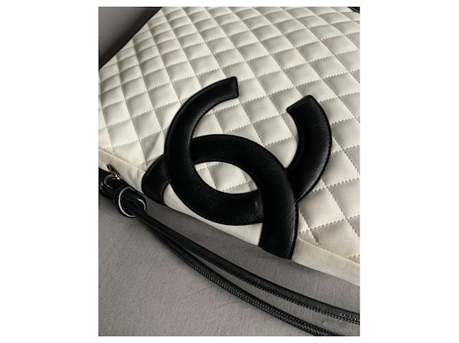 Chanel Borsa a tracolla Cambon Maxi Bianco - vista 6
