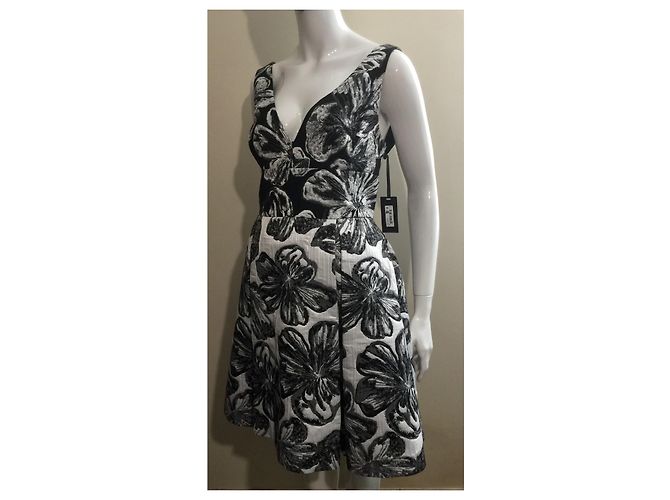 Vera Wang (linea principal) vestido de cóctel brocado Negro Blanco Metálico - vista 3