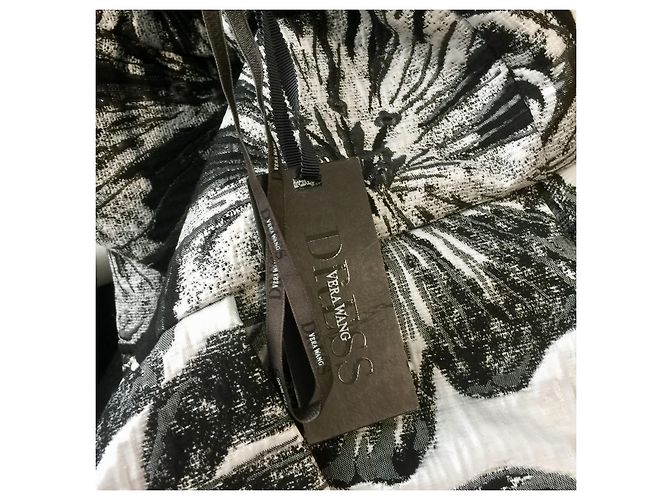 Vera Wang (linea principal) vestido de cóctel brocado Negro Blanco Metálico - vista 8