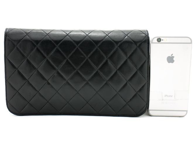 Pochette CHANEL per borsa a tracolla con patta e catena in pelle di agnello trapuntata nera Nero - vista 3