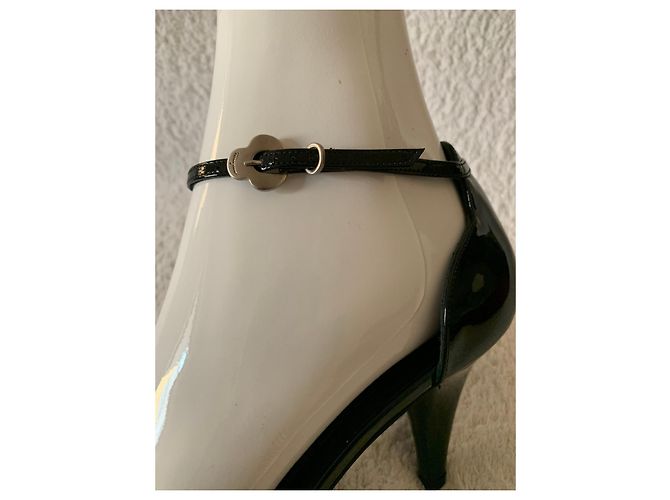 Sandali Salvatore Ferragamo in vernice nera Nero - vista 11