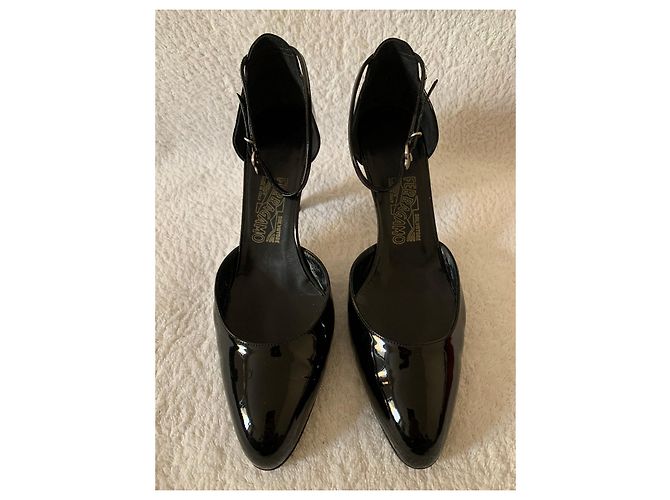Sandali Salvatore Ferragamo in vernice nera Nero - vista 2