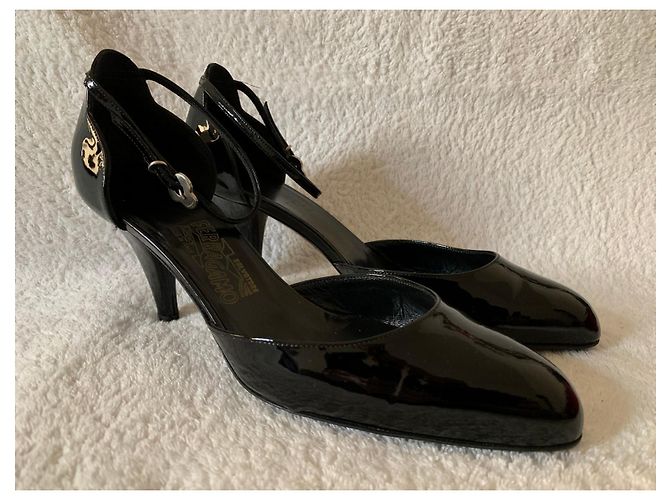 Sandali Salvatore Ferragamo in vernice nera Nero - vista 4