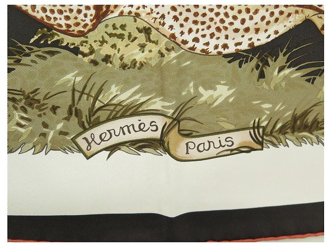 Hermès NUOVA SCIARPA HERMES GUEPARDS DALLET CARRE 90 IN SETA SCIARPA IN SETA NERA KHAKI NUOVA Bianco - vista 4