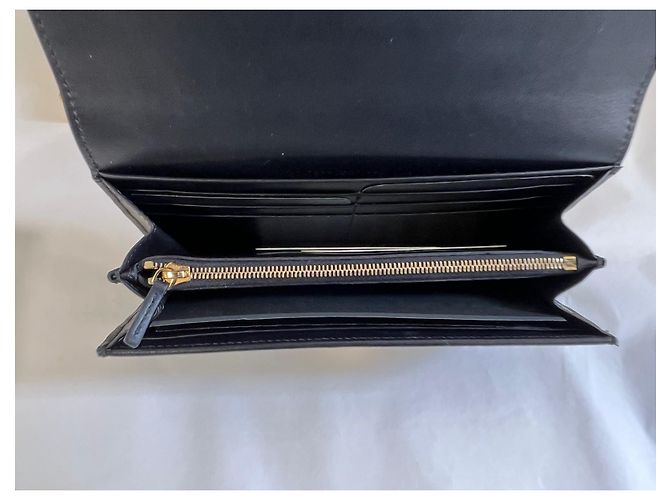 Fendi Monedero Continental Peekaboo - vista 12