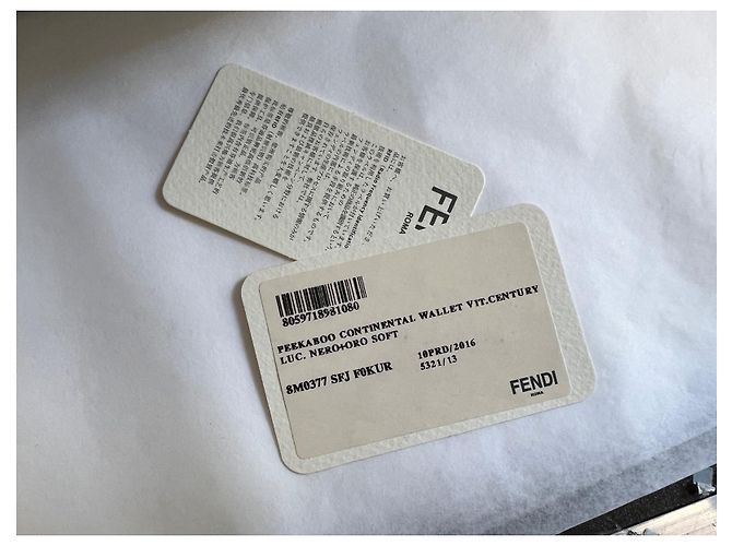 Fendi Monedero Continental Peekaboo - vista 17