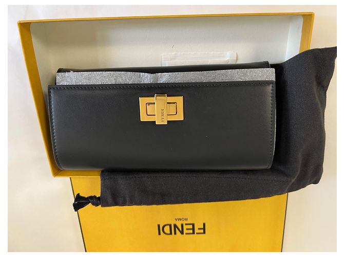 Fendi Monedero Continental Peekaboo - vista 19