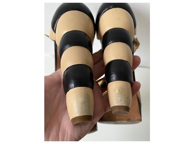 Sandali Chanel bicolore in pelle nero e beige - vista 7