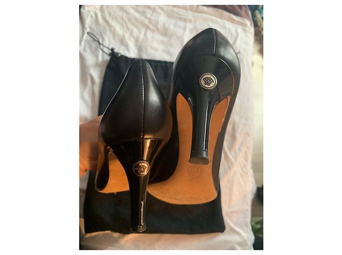 Versace Pumps Schwarz Leder 36 - Ansicht 2