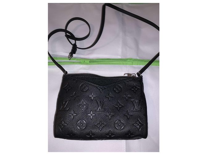 Borsa Louis Vuitton Pallas Nero - vista 3