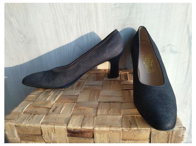 Salvatore Ferragamo schwarze Stoff Pumps 7 cm - Ansicht 2