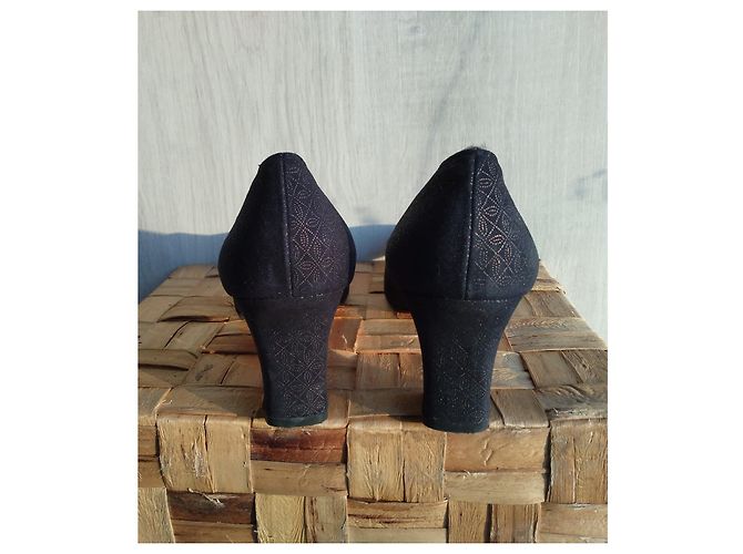 Salvatore Ferragamo schwarze Stoff Pumps 7 cm - Ansicht 5