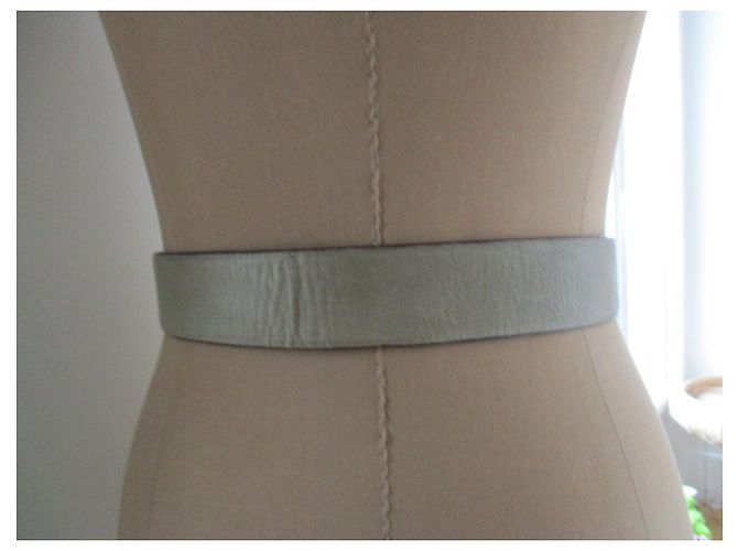 Lanvin Cinturón ancho piel beige. - vista 2