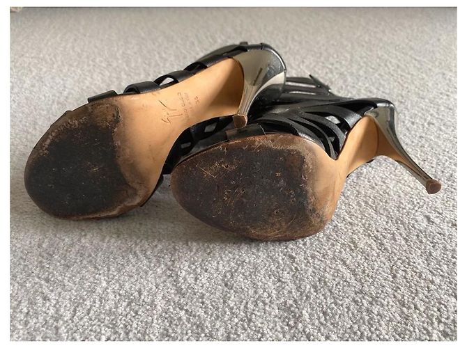 Tacchi a gabbia con intagli Giuseppe Zanotti Nero Argento - vista 5