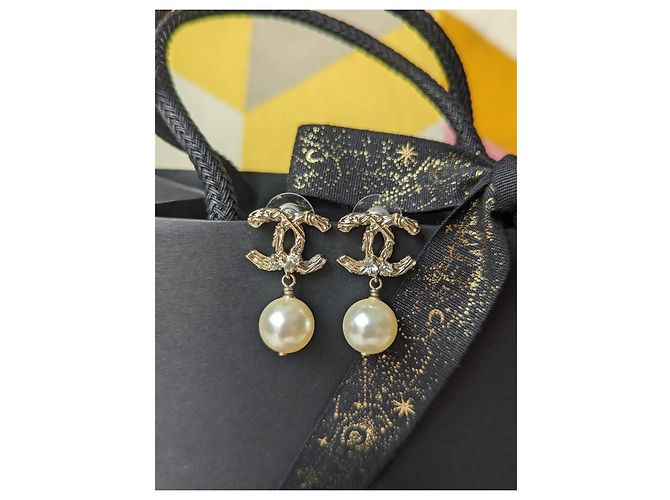 Chanel CC B15V-Logo-Kristallperlentropfen klassische große Ohrringe in Box Golden - Ansicht 3