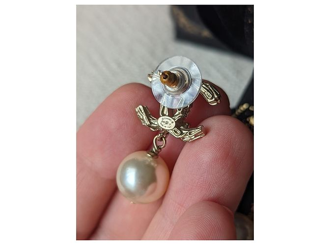 Chanel CC B15V-Logo-Kristallperlentropfen klassische große Ohrringe in Box Golden - Ansicht 7