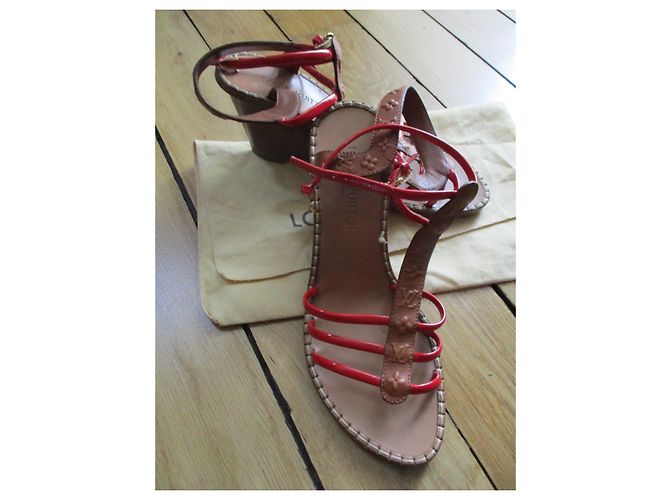 Louis Vuitton Sandali in vernice rossa, 39IT. Rosso - vista 4