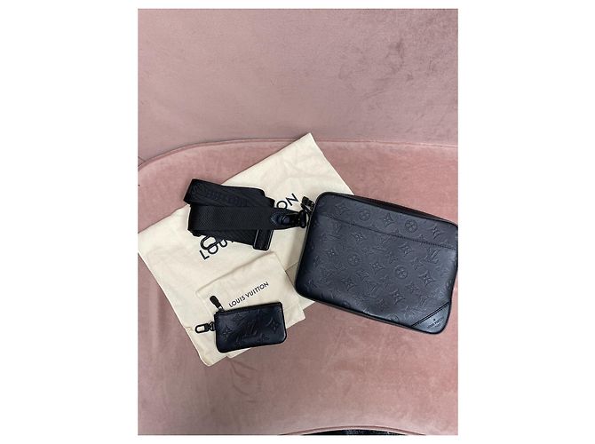 Louis Vuitton Duo Messenger Noir - vue 6