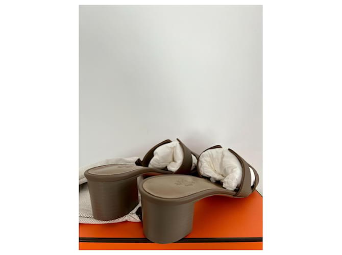 Hermès Sandali Etoupe Oasis Marrone - vista 4