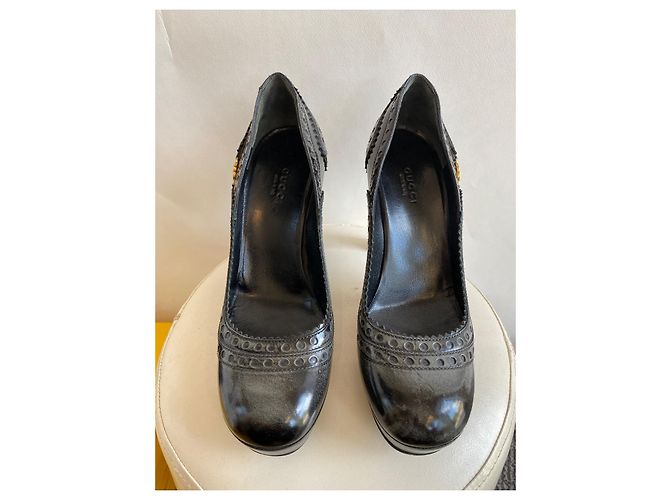 Gucci Pumps aus schwarzem Leder 10,5cm Absatz - Ansicht 2