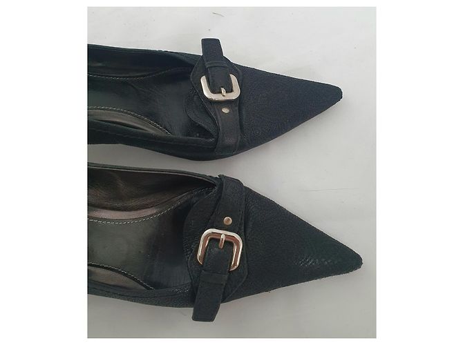 Tacchi Prada in pelle neri Taglia 39.5 Nero - vista 3