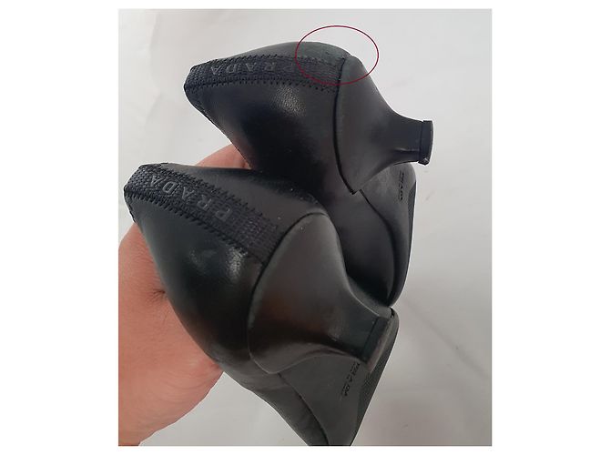 Tacchi Prada in pelle nera 5 cm Nero - vista 3