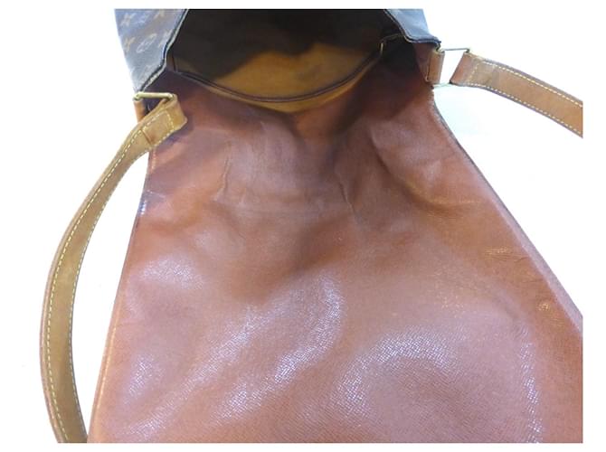 Louis Vuitton MUSIC SALSA GM MONOGRAM Marrone - vista 10