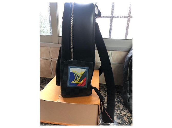 Zaino Louis Vuitton DR 3188 in pelliccia Multicolore - vista 3