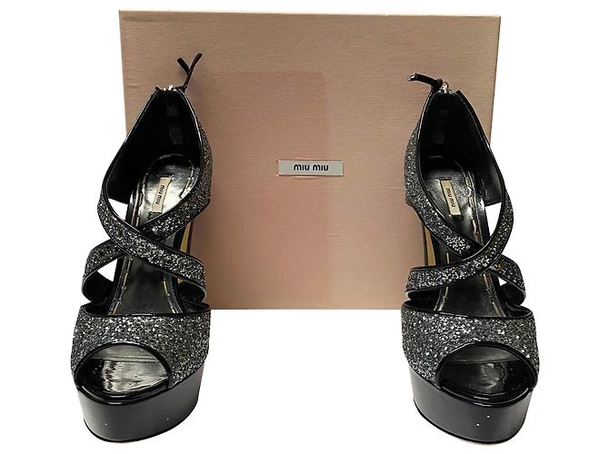 Sandali con plateau decorati con glitter Miu Miu in vernice nera Nero - vista 7