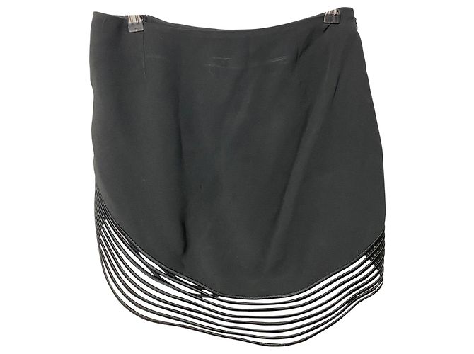 Stella Mc Cartney Stella McCartney Saia Rib Wave Pipe em Seda Artificial Preto - vista 5
