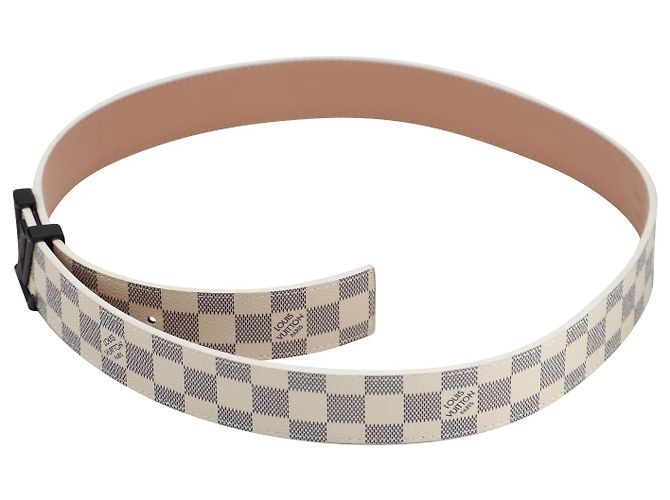 Louis Vuitton LV Initiales 40mm Reversible Belt in White Leather - view 11