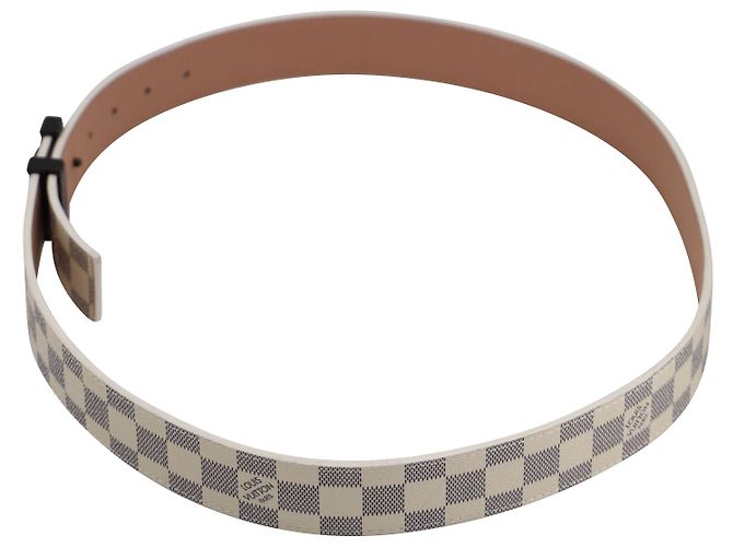 Louis Vuitton LV Initiales 40mm Reversible Belt in White Leather - view 7