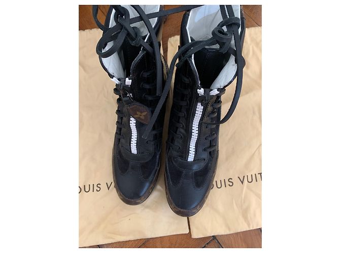 Stivaletti Louis Vuitton Laureate in tessuto nero - vista 2