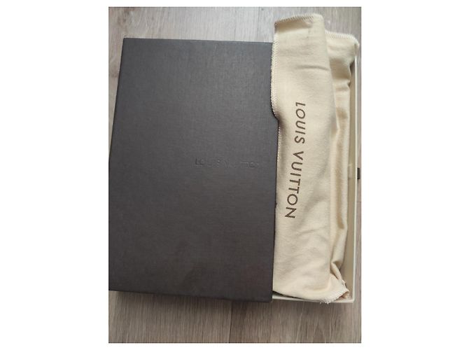 Louis Vuitton Wallets Small accessories Brown - view 2