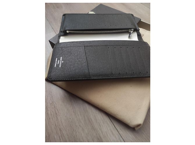 Louis Vuitton Wallets Small accessories Brown - view 3
