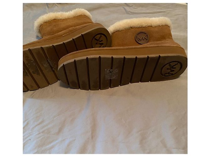 Stivaletti Michael Kors in scamosciato caramello - vista 3
