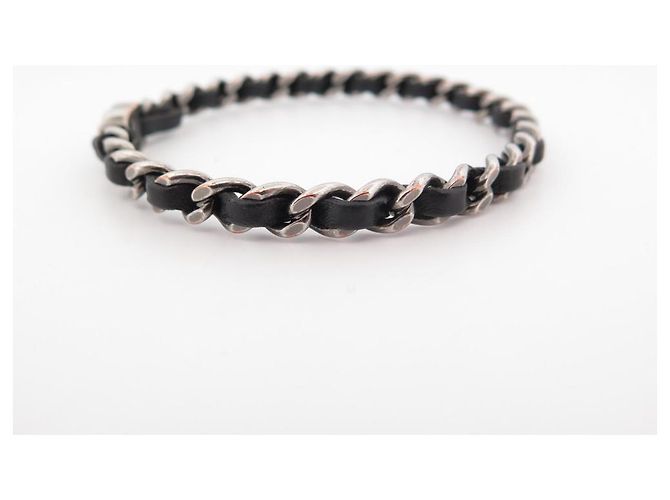 BRAZALETE CON CIERRE TIMELESS CON LOGO CC DE CHANEL 18 ESCLAVA CADENA ENTRELAZADA CM Plata - vista 2