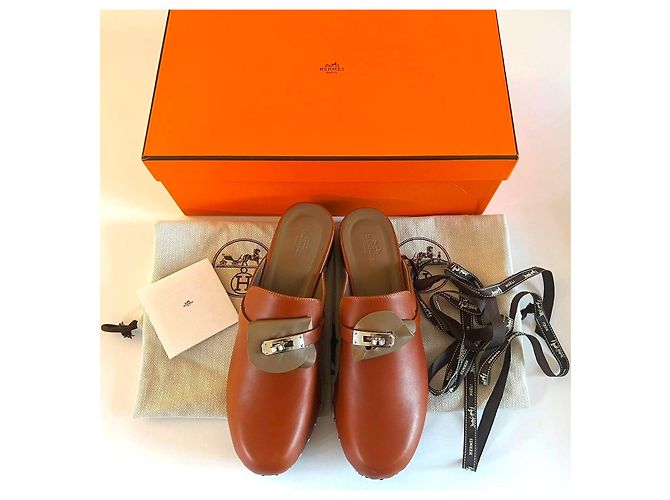 Hermès Carlotta clogs Light brown - view 2