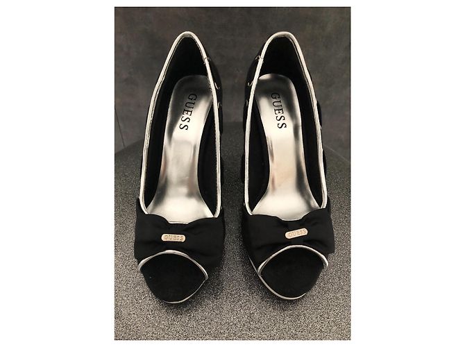 Zeppe Guess nere con punta aperta e tacco in legno Nero - vista 3