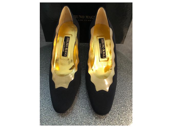 Décolleté Bruno Magli in pelle nera con tacco ritorto 36.5 - vista 2