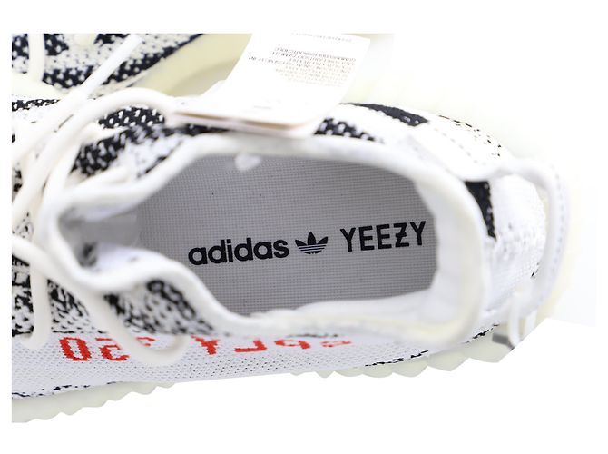 Autre Marque ADIDAS YEZY BOOST 350 V2 Sneakers Zebra in Cotone Bianco - vista 6