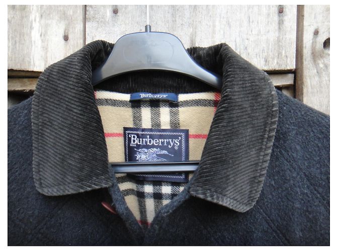 Burberry Jacke Größe L - Ansicht 2