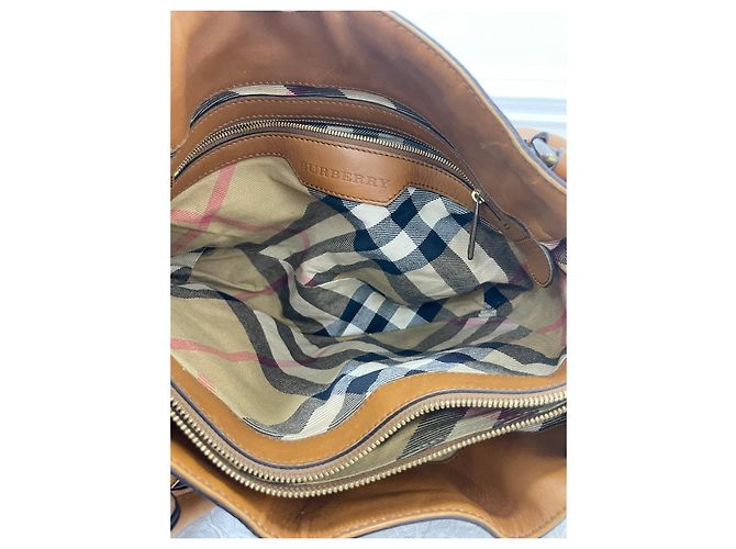 Borsa a tracolla Burberry in pelle marrone - vista 3