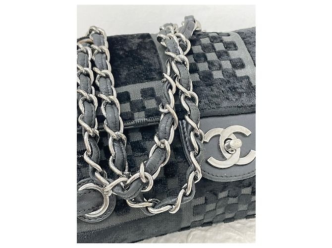 Chanel Vintage Klappentasche Schwarz - Ansicht 8
