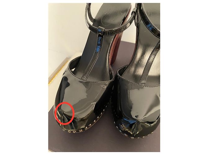 Prada Clogs aus schwarzem Lackleder - Ansicht 6