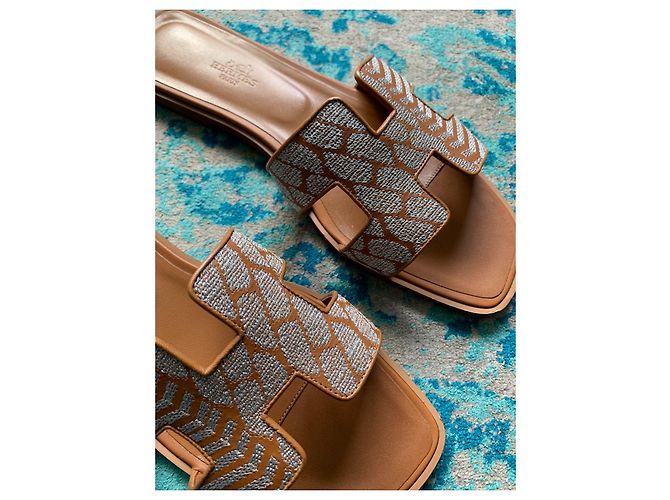 Sabot Oran ricamati Hermès Caramello - vista 2