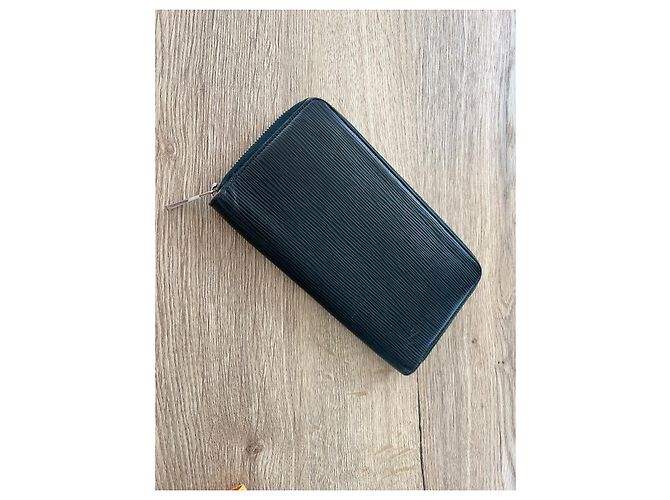 Louis Vuitton Cartera Zippy en piel Epi Verde oscuro - vista 3
