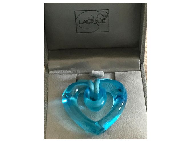 Collana con Pendente Lalique Cuore in Cristallo Blu - vista 4