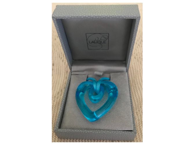 Collana con Pendente Lalique Cuore in Cristallo Blu - vista 6