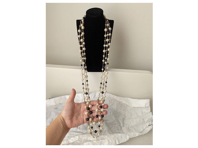 Chanel CC A16Logo K lungo perla barocca 3 collana a filo con etichetta a scatola Bianco - vista 3